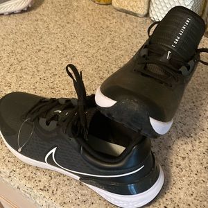 Men’s Nike golf shoes